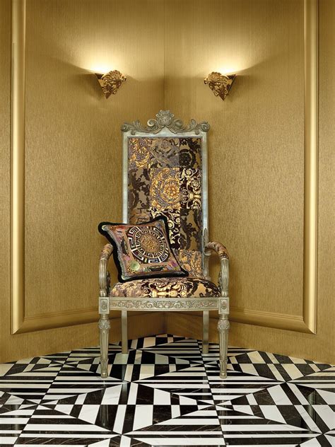 interni porte versace|ARREDAMENTO VERSACE.